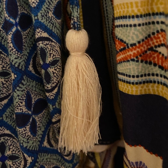 Olivaceous Patterned Ruffle Long Sleeve Tassle Mini Dress Women’s Sz Small - Picture 5 of 16